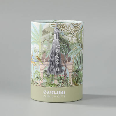 Food-grade cylindrical packaging containers for tea, high-end cosmetic candle jars, paper tubes, and liners.