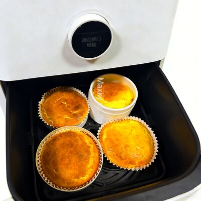 Customized eco-friendly food-grade cardboard cake tube packaging, made with offset paper and UV coating.